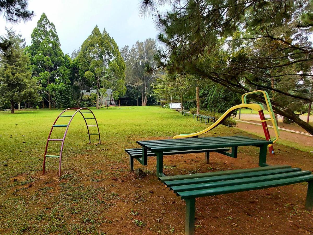 Vila Kolmas 59 Villa Bongkor Bagian luar foto