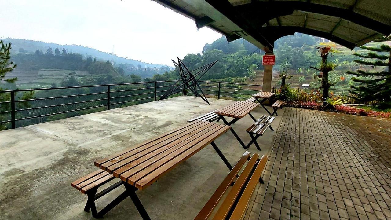 Vila Kolmas 59 Villa Bongkor Bagian luar foto