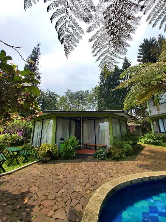 Vila Kolmas 59 Villa Bongkor Bagian luar foto