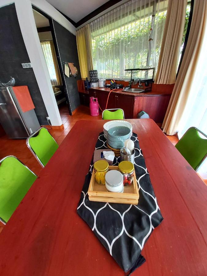 Vila Kolmas 59 Villa Bongkor Bagian luar foto